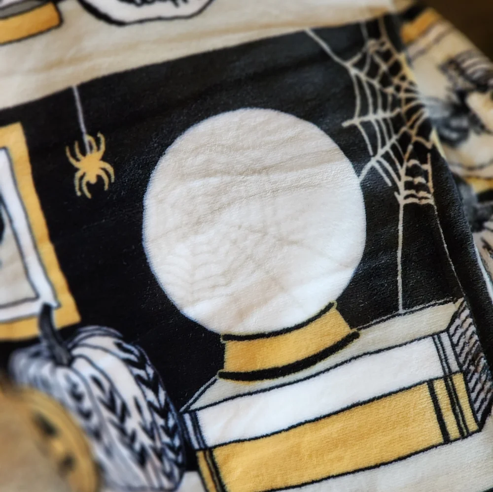 Cynthia Rowley Oversized Throw Blanket Halloween Skull, Owls, Bat, Crystal Ball